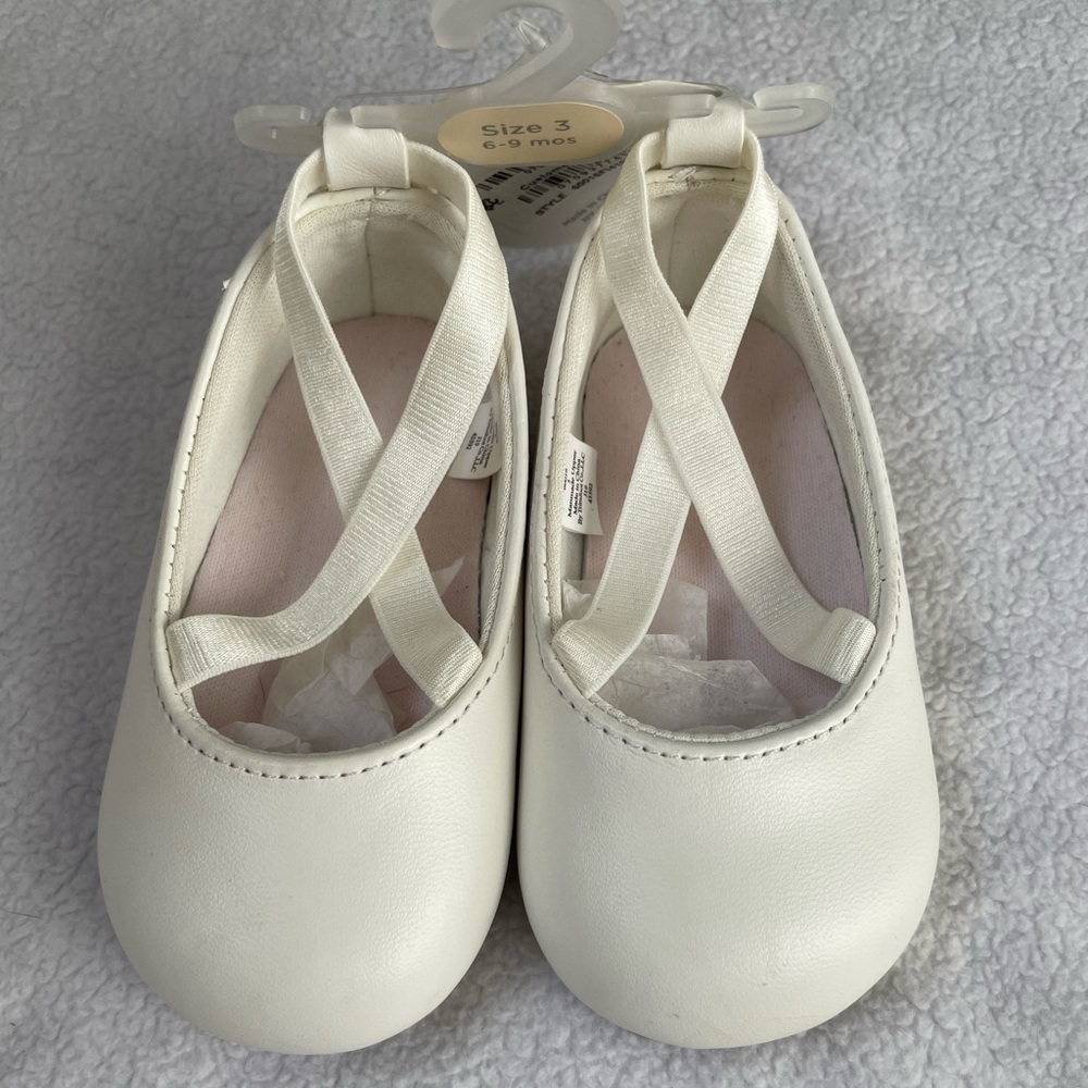 Brand new baby girl flats 6-9m
